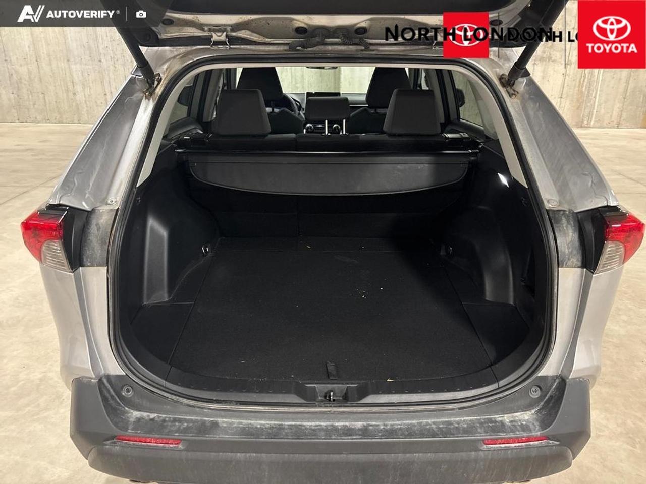 2025 Toyota RAV4 XLE 4dr All-wheel Drive Photo