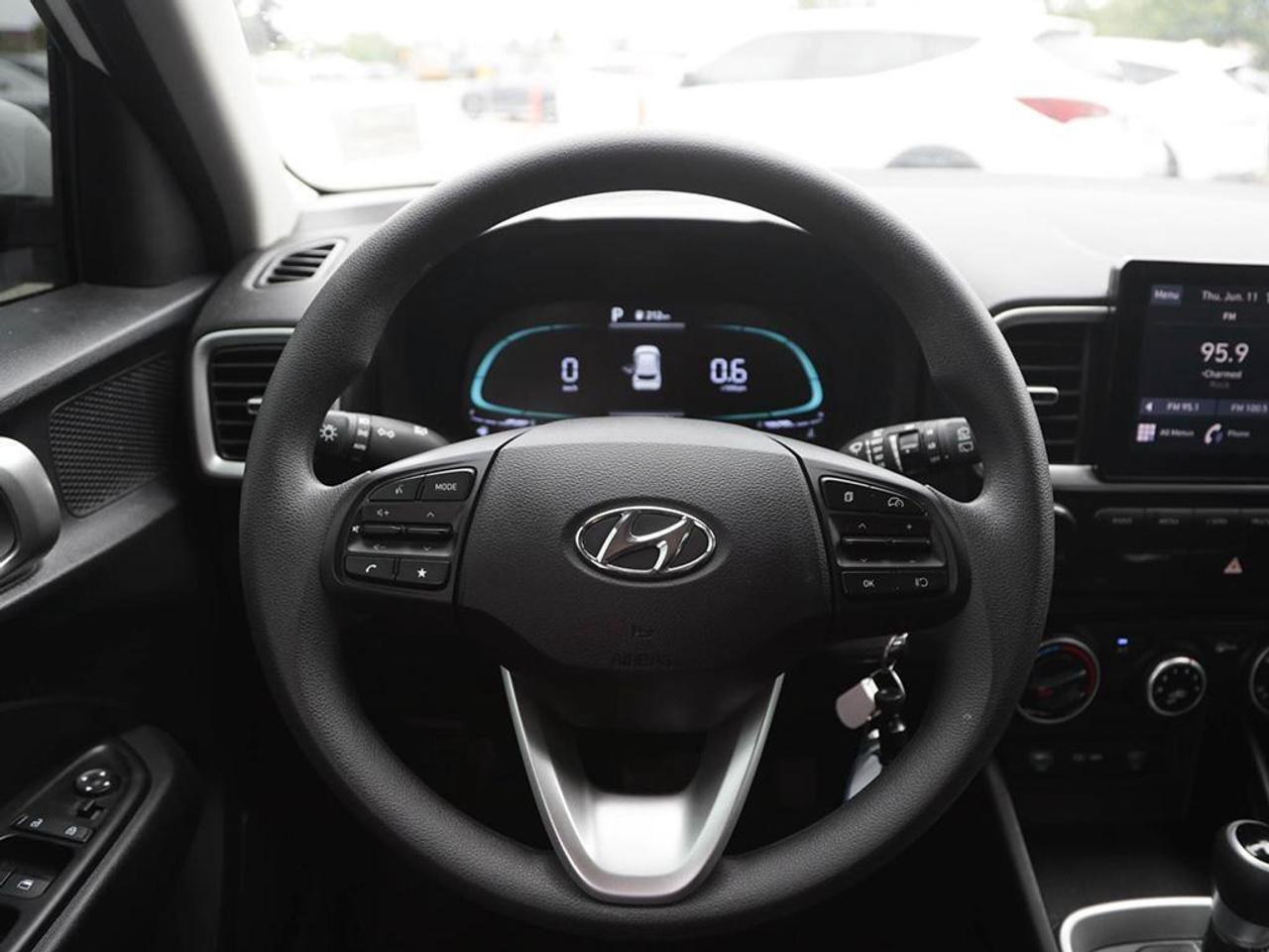 2023 Hyundai Venue Essential 4dr Front-Wheel Drive Photo