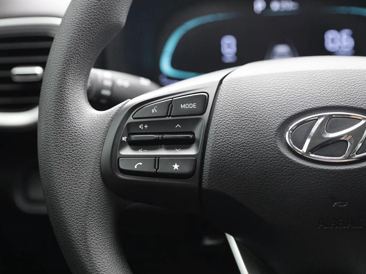 2023 Hyundai Venue Essential 4dr Front-Wheel Drive Photo