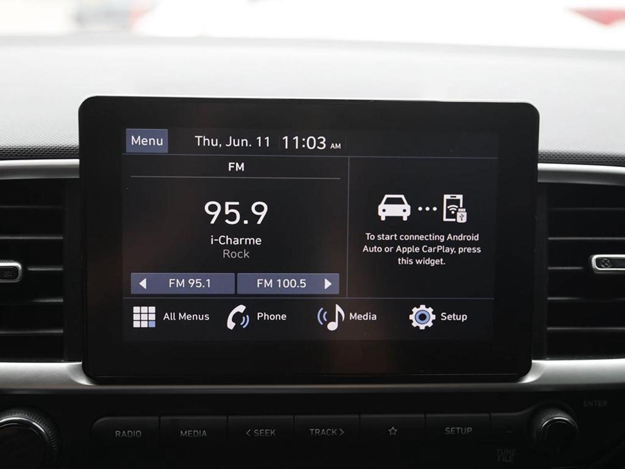 2023 Hyundai Venue Essential 4dr Front-Wheel Drive Photo