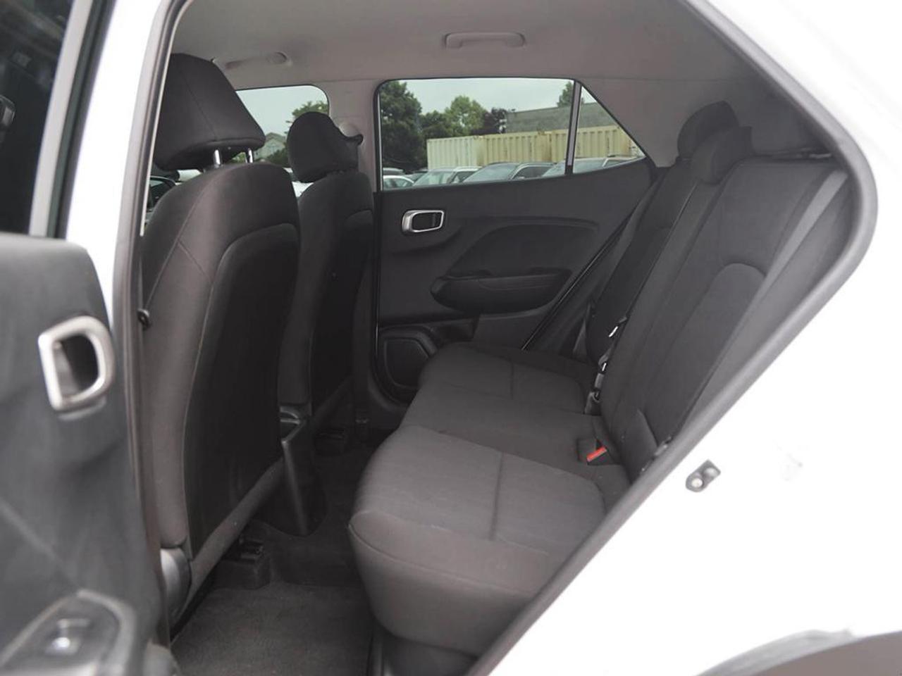 2023 Hyundai Venue Essential 4dr Front-Wheel Drive Photo