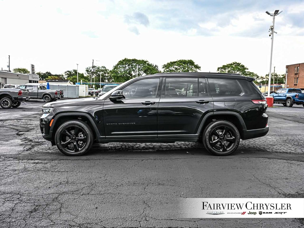 2021 Jeep Grand Cherokee L Laredo ALTITUDE   CARPLAY   PWR TAILGATE   REMOTE Photo