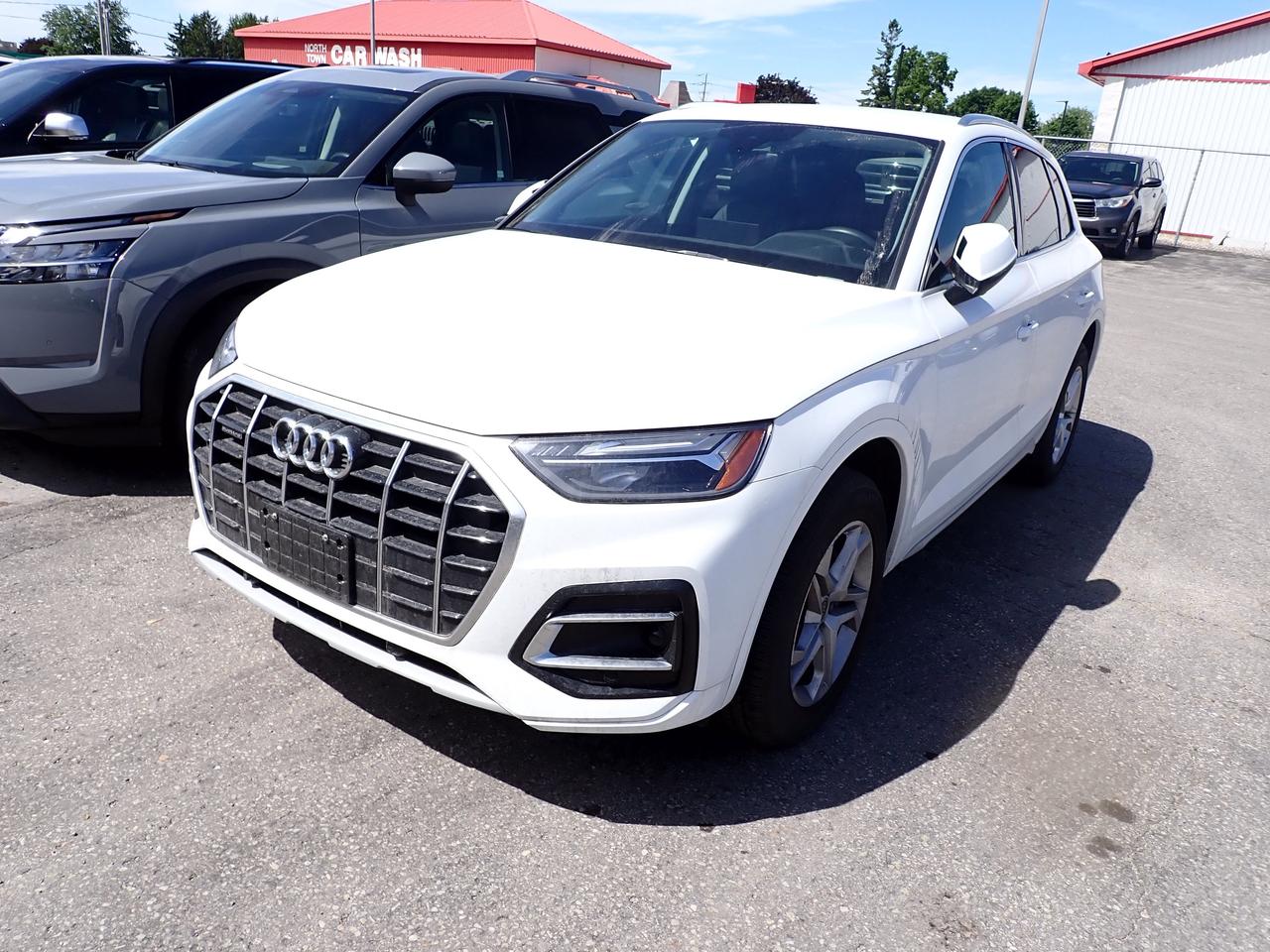 2023 Audi Q5 Komfort 4WD *HYBRID* LEATHER Photo