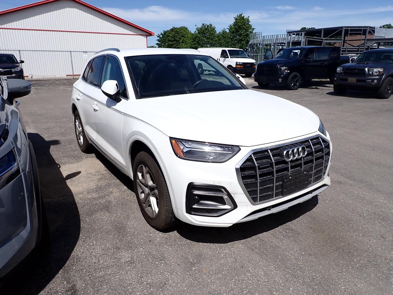 2023 Audi Q5 Komfort 4WD *HYBRID* LEATHER Photo0