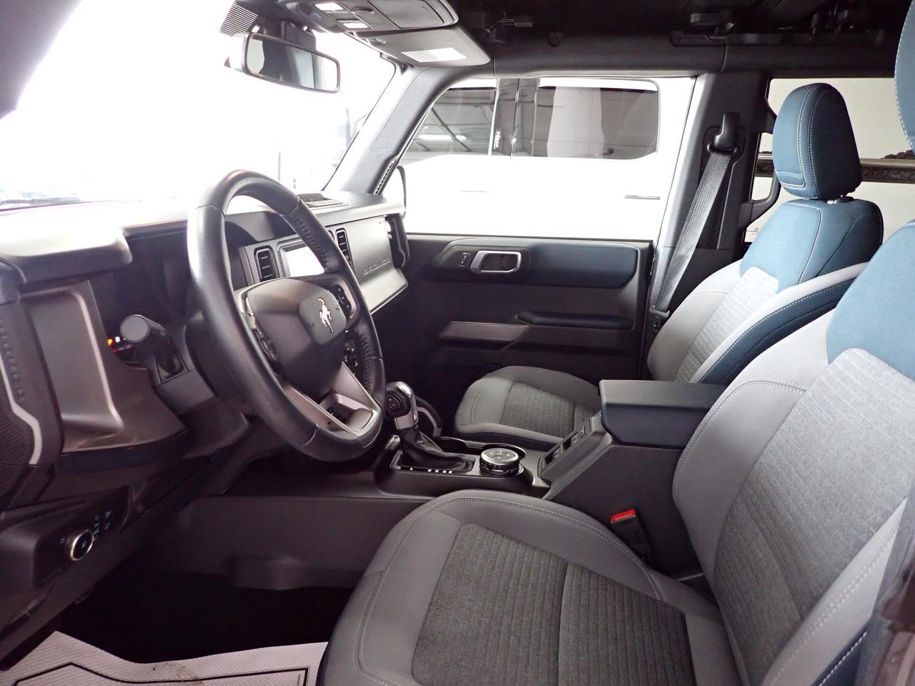 2022 Ford Bronco OUTER BANKS 4-DOOR NAVI 4WD Photo