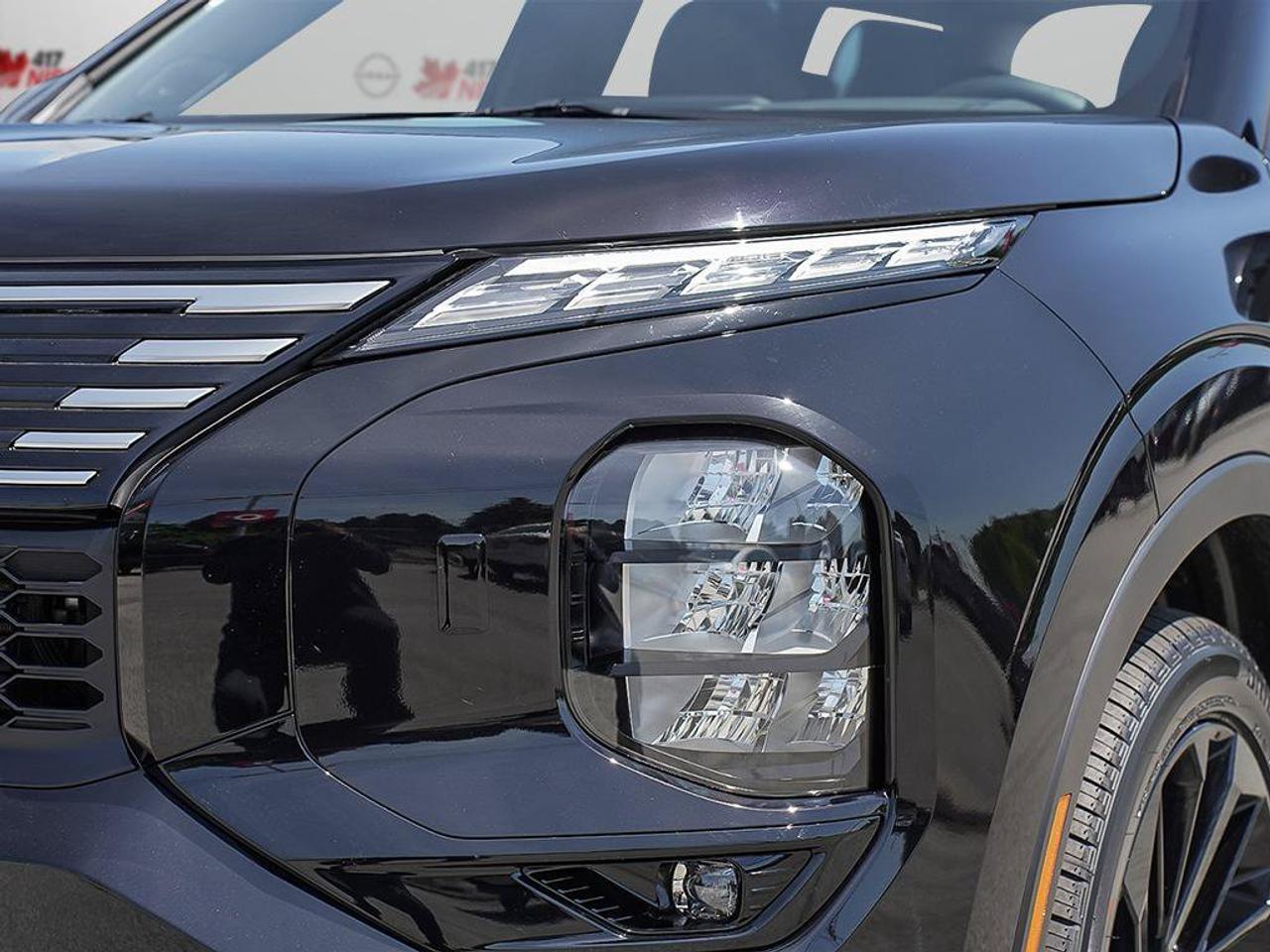 2026 Nissan Rogue Plug-In Hybrid Platinum Photo