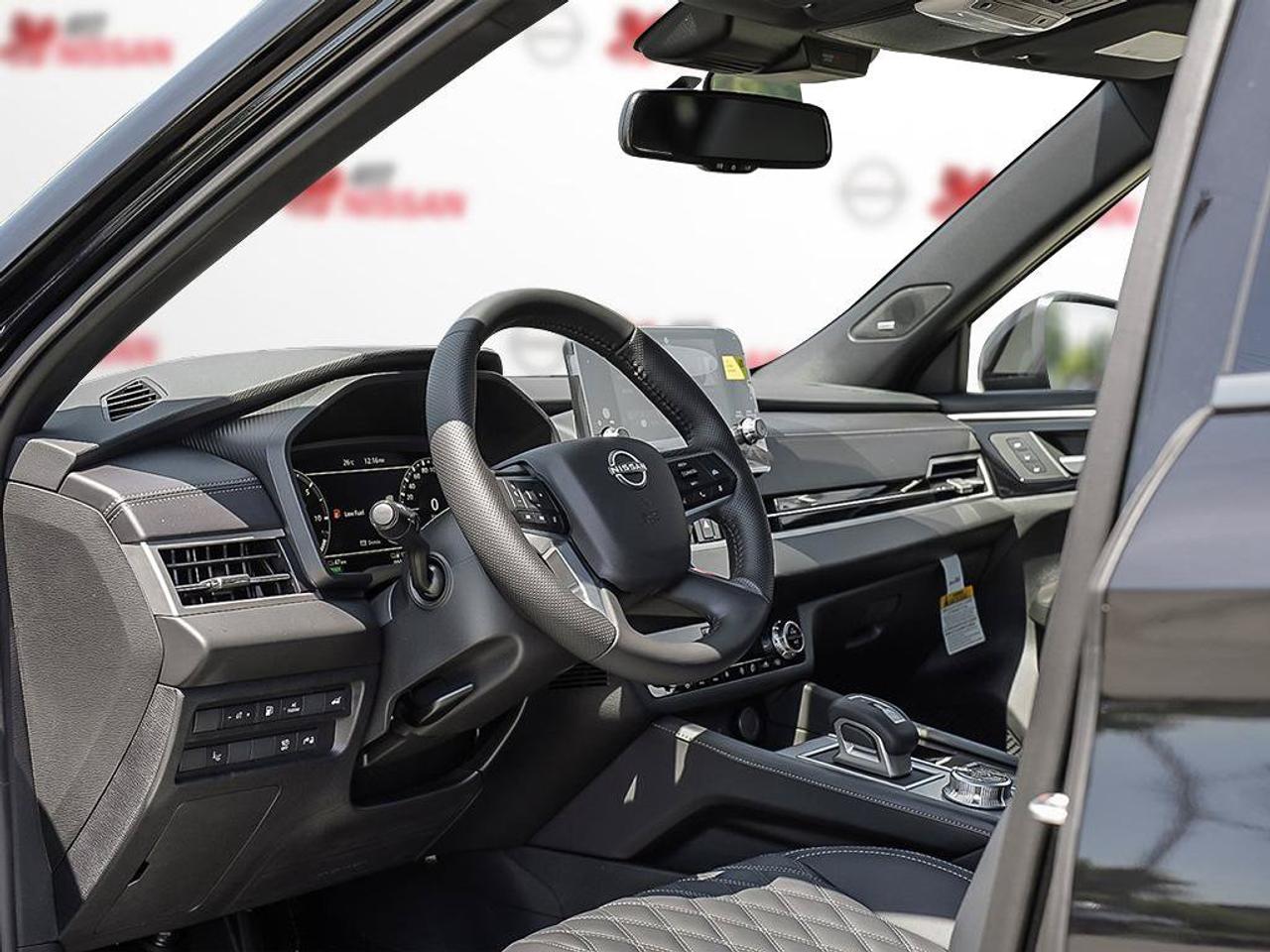 2026 Nissan Rogue Plug-In Hybrid Platinum Photo