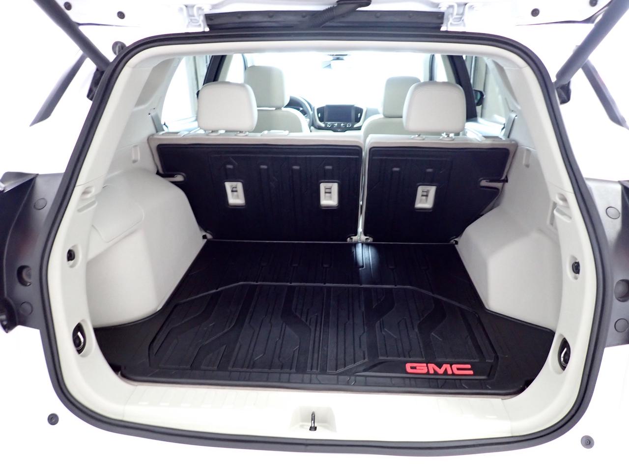 2024 GMC Terrain Denali AWD 4DR LEATHER SUNROOF Photo