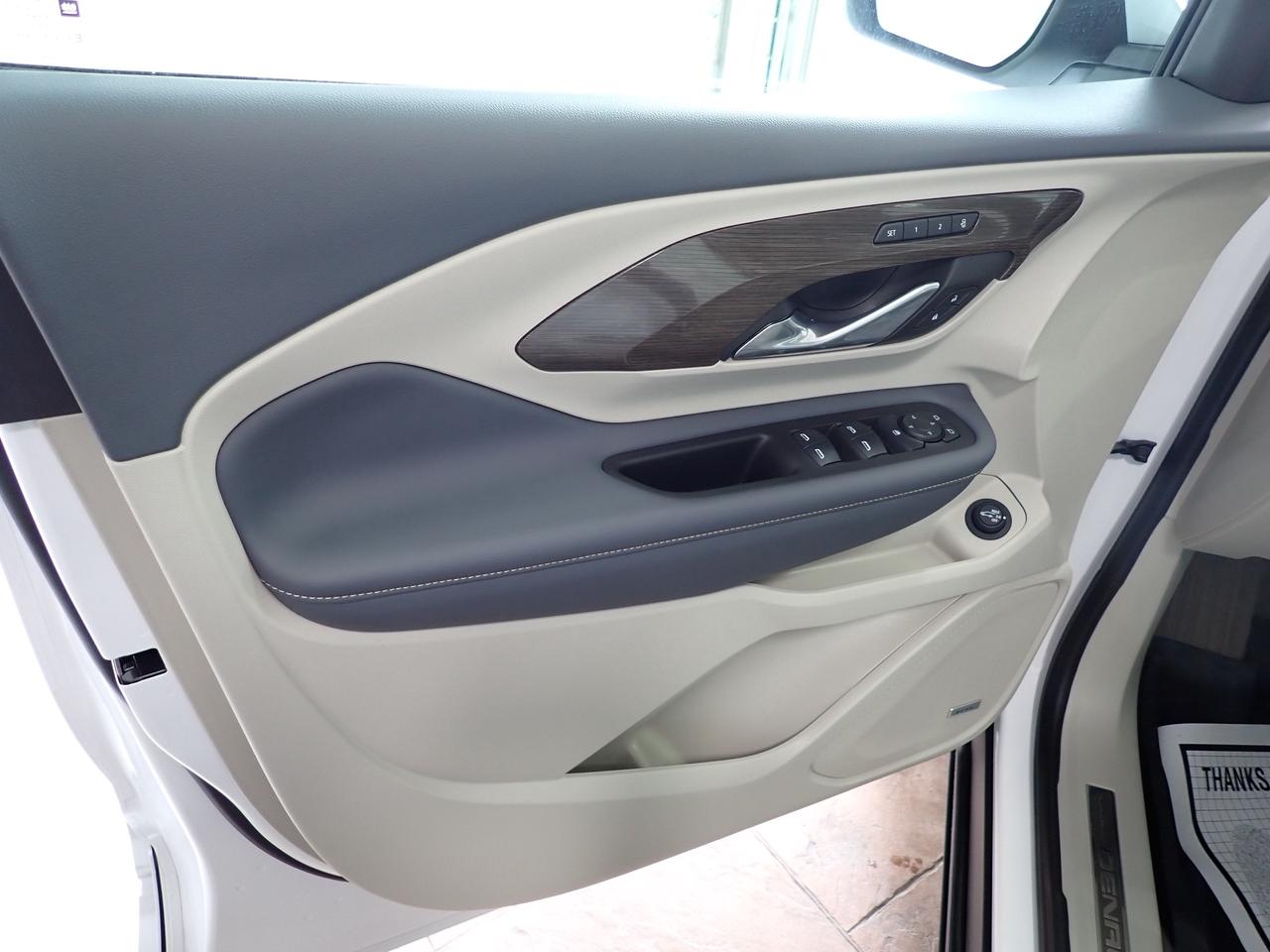 2024 GMC Terrain Denali AWD 4DR LEATHER SUNROOF Photo