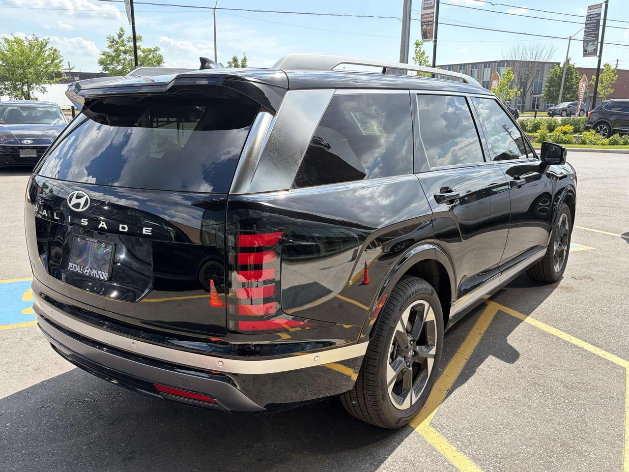 2026 Hyundai Palisade Hybrid CERTIFIED PRE-OWNED   Luxury Hybrid AWD Photo
