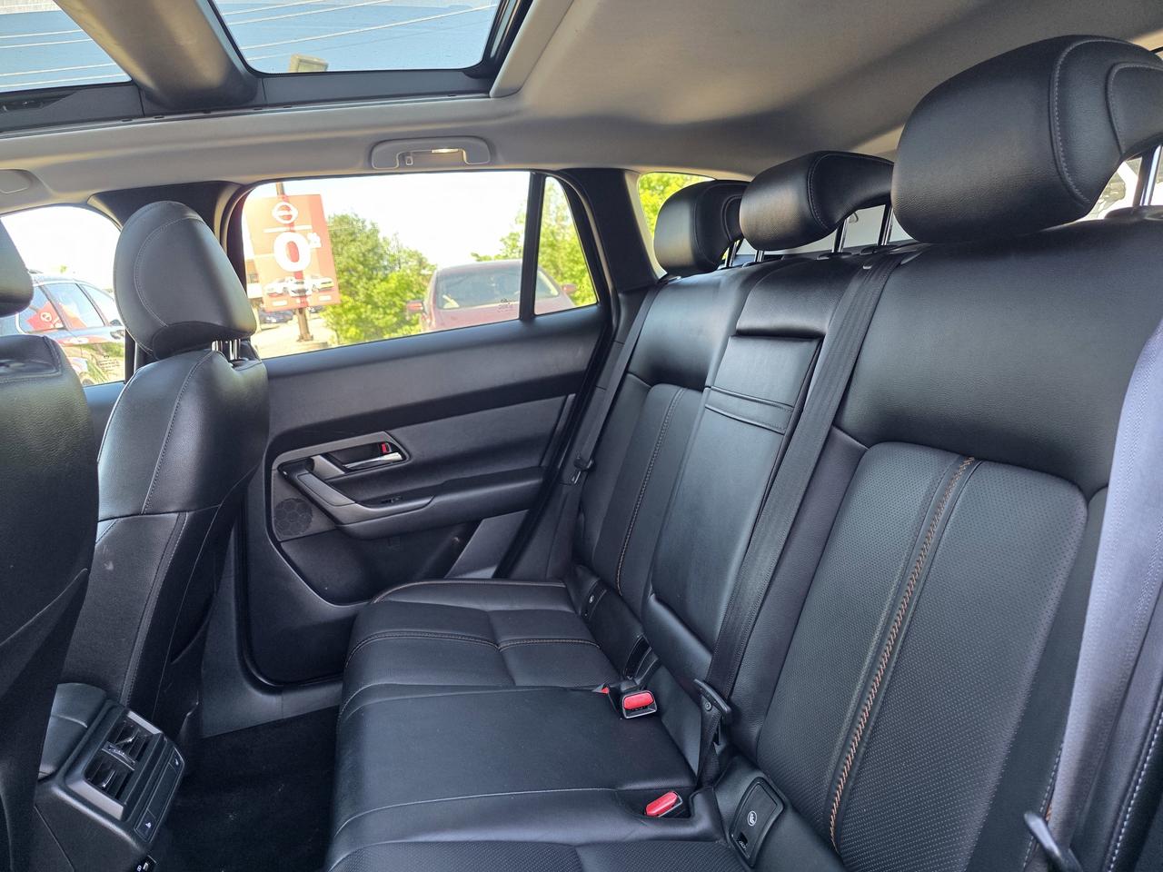 2023 Mazda CX-50 GT AWD | Leather | Moonroof | Apple Car Play | Photo