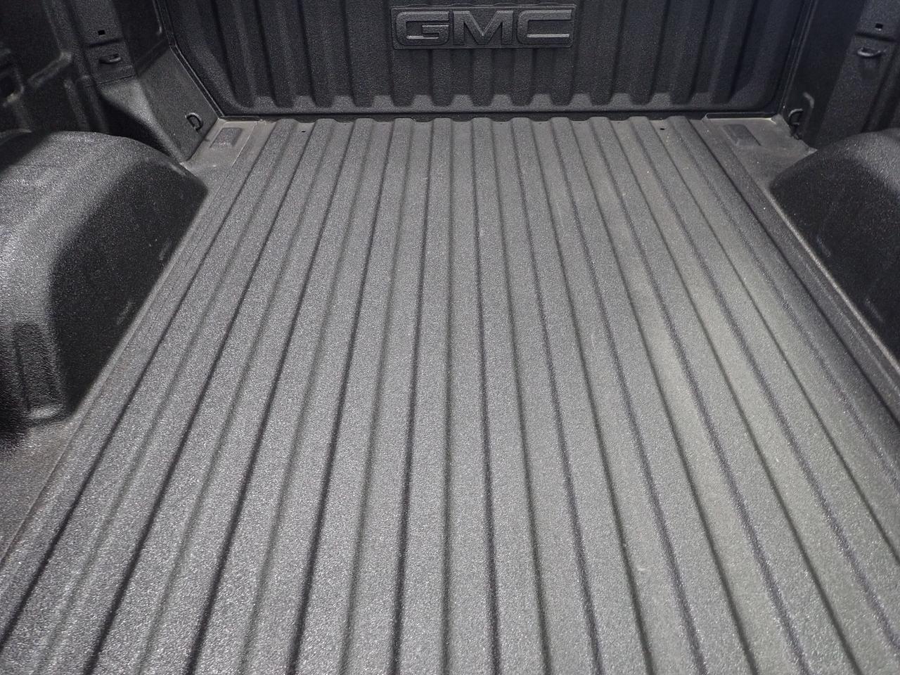 2026 GMC Sierra 1500 AT4 4WD CREW CAB LEATHR NAVI SUNROOF Photo