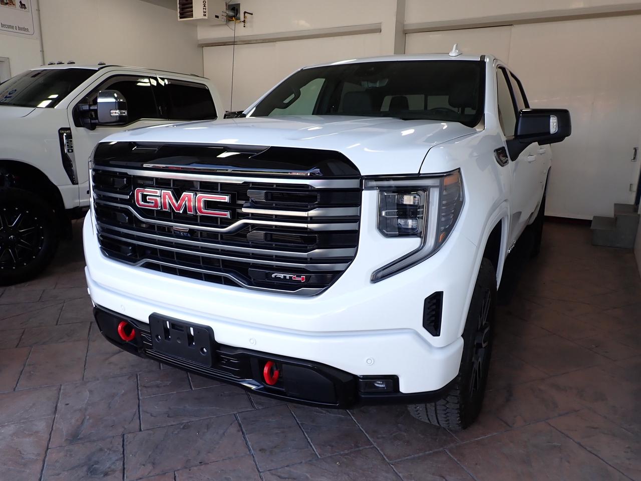 2026 GMC Sierra 1500 AT4 4WD CREW CAB LEATHR NAVI SUNROOF Photo