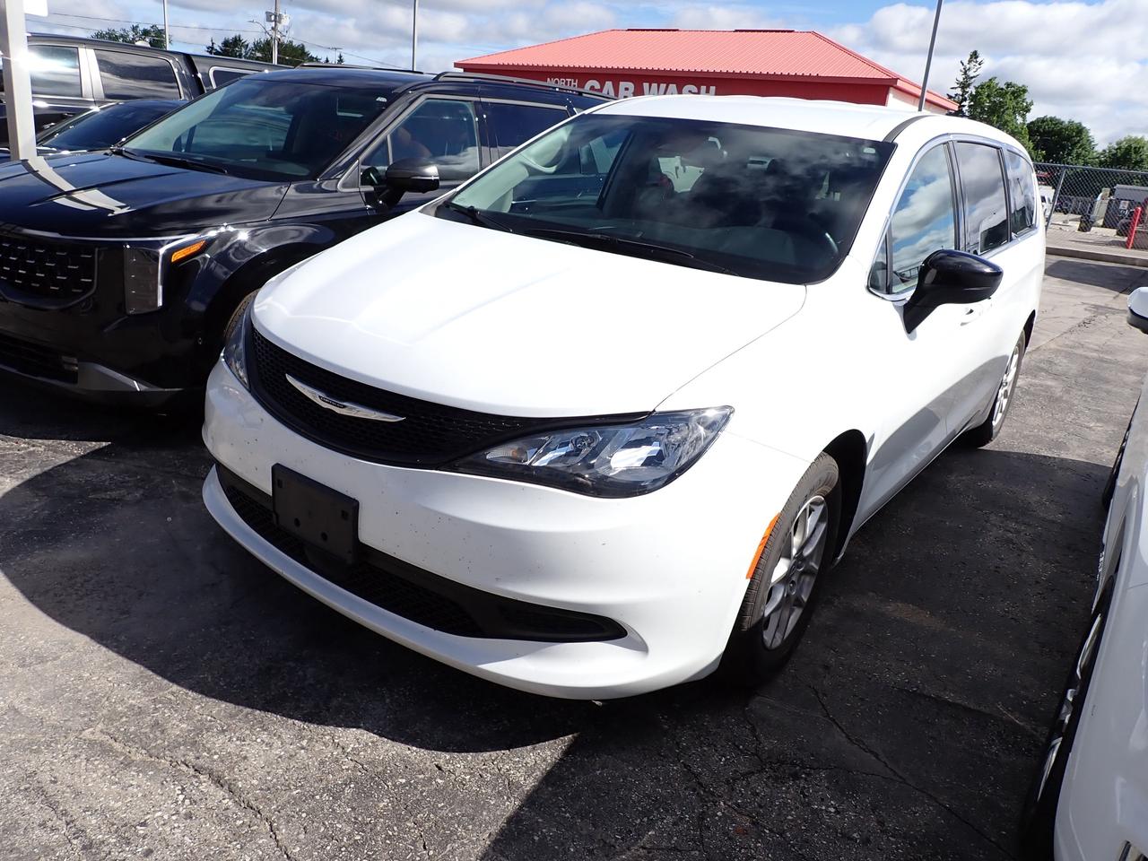 2024 Chrysler Grand Caravan SXT 2WD Photo