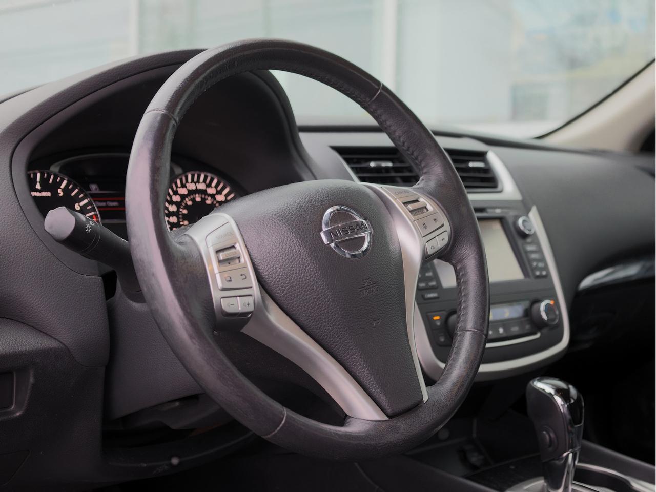 2016 Nissan Altima SL TECH AS TRADED Photo
