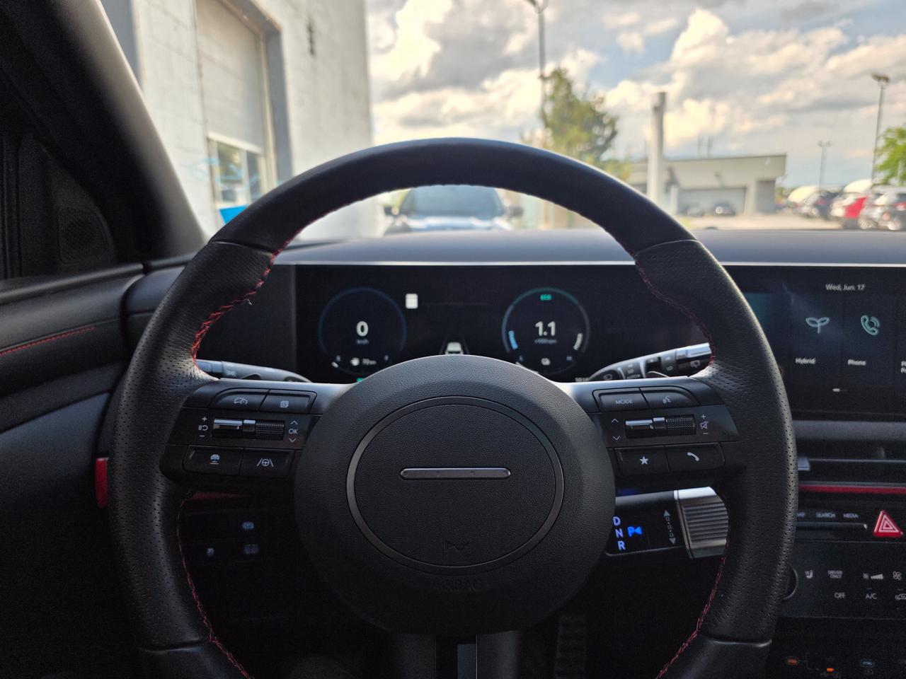 2025 Hyundai Tucson Hybrid N-LINE Photo