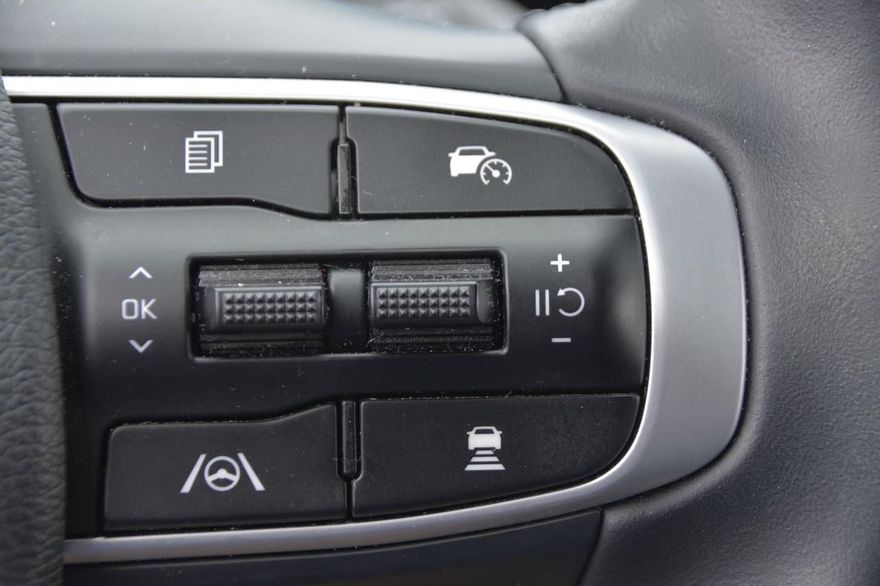 2023 Kia Sportage EX Photo