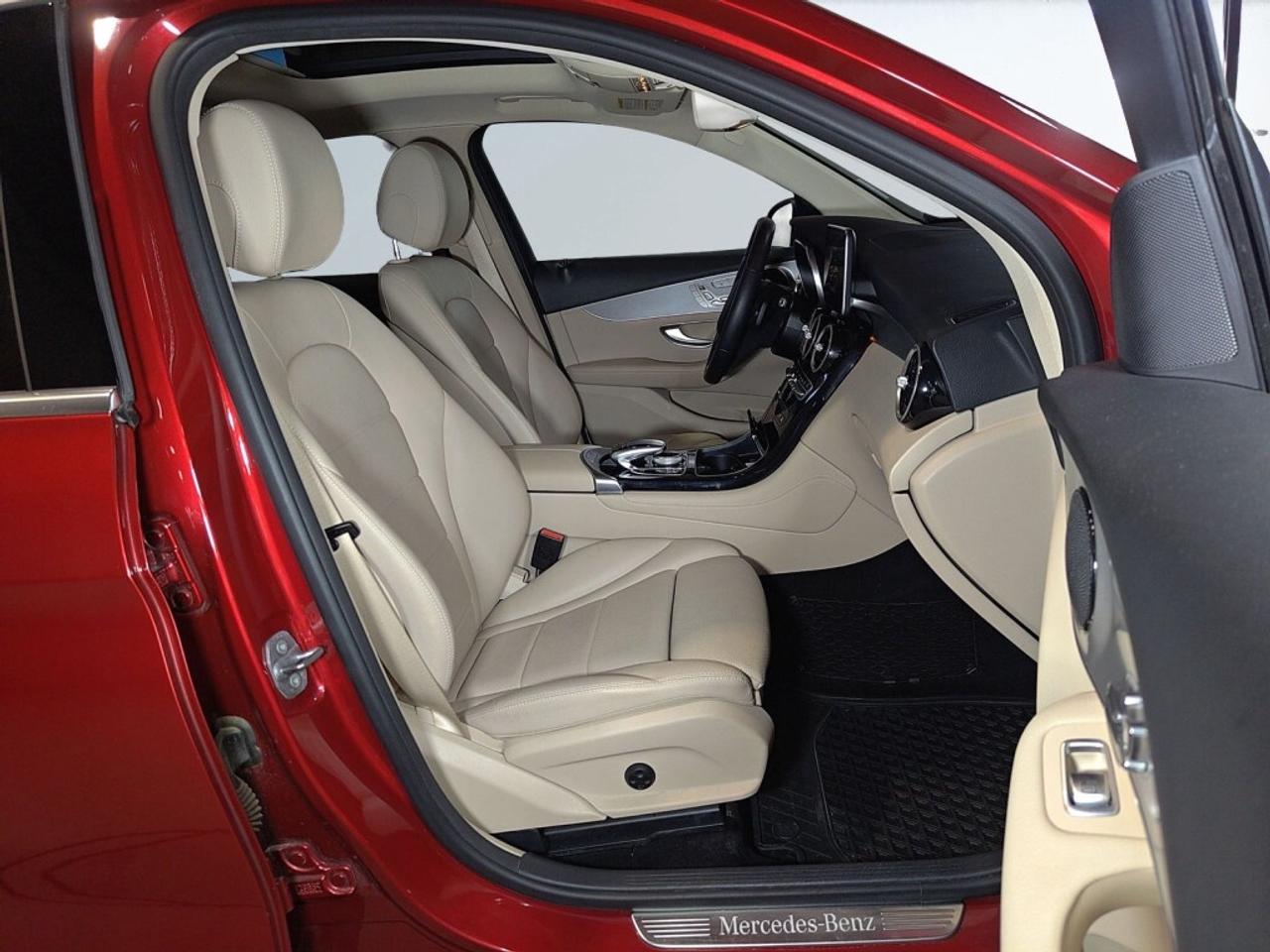 2017 Mercedes-Benz GLC300 GLC 300 4MATIC/NAVI/Sunroof/Leather/ Android/Clean Photo