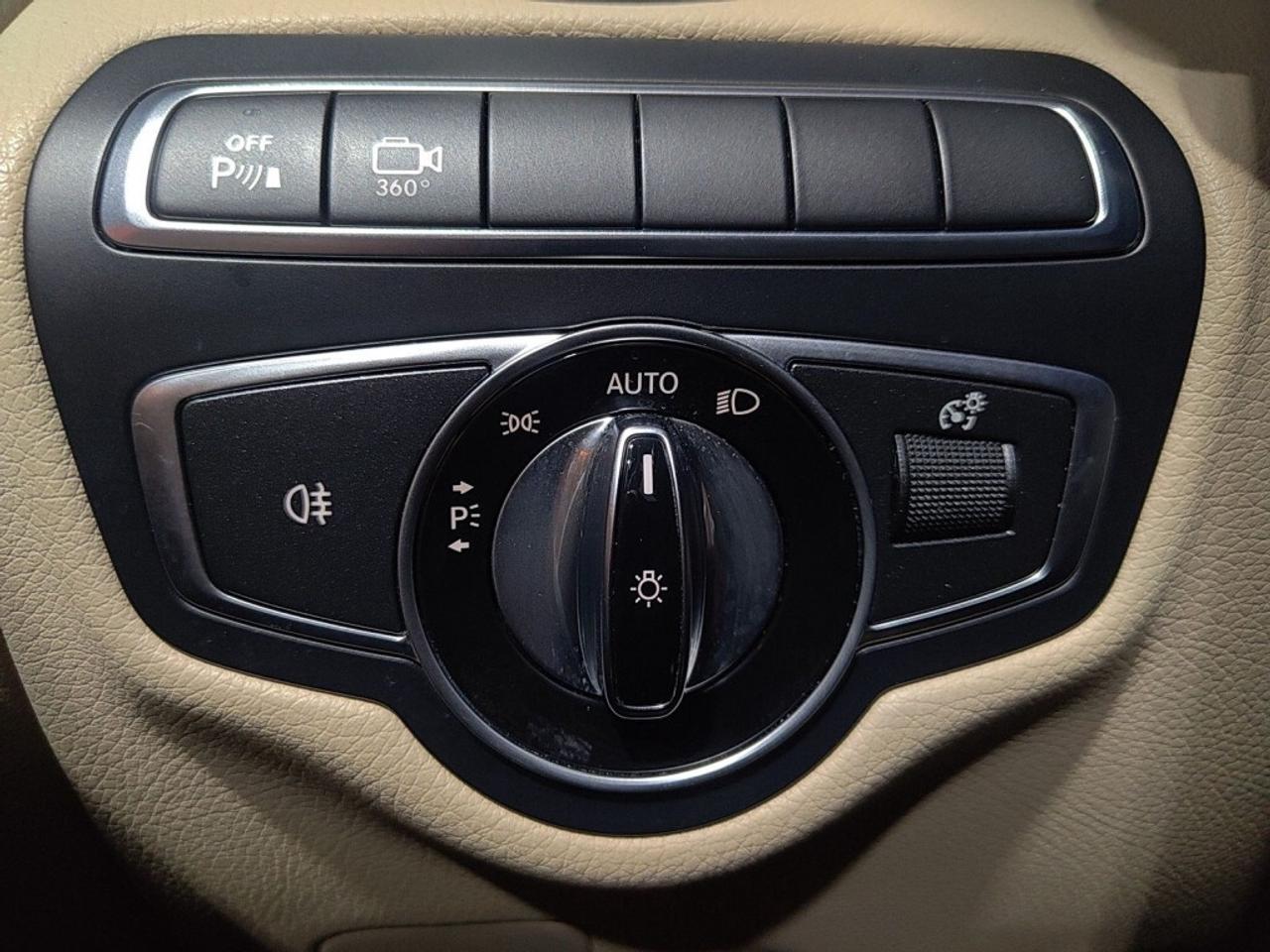2017 Mercedes-Benz GLC300 GLC 300 4MATIC/NAVI/Sunroof/Leather/ Android/Clean Photo