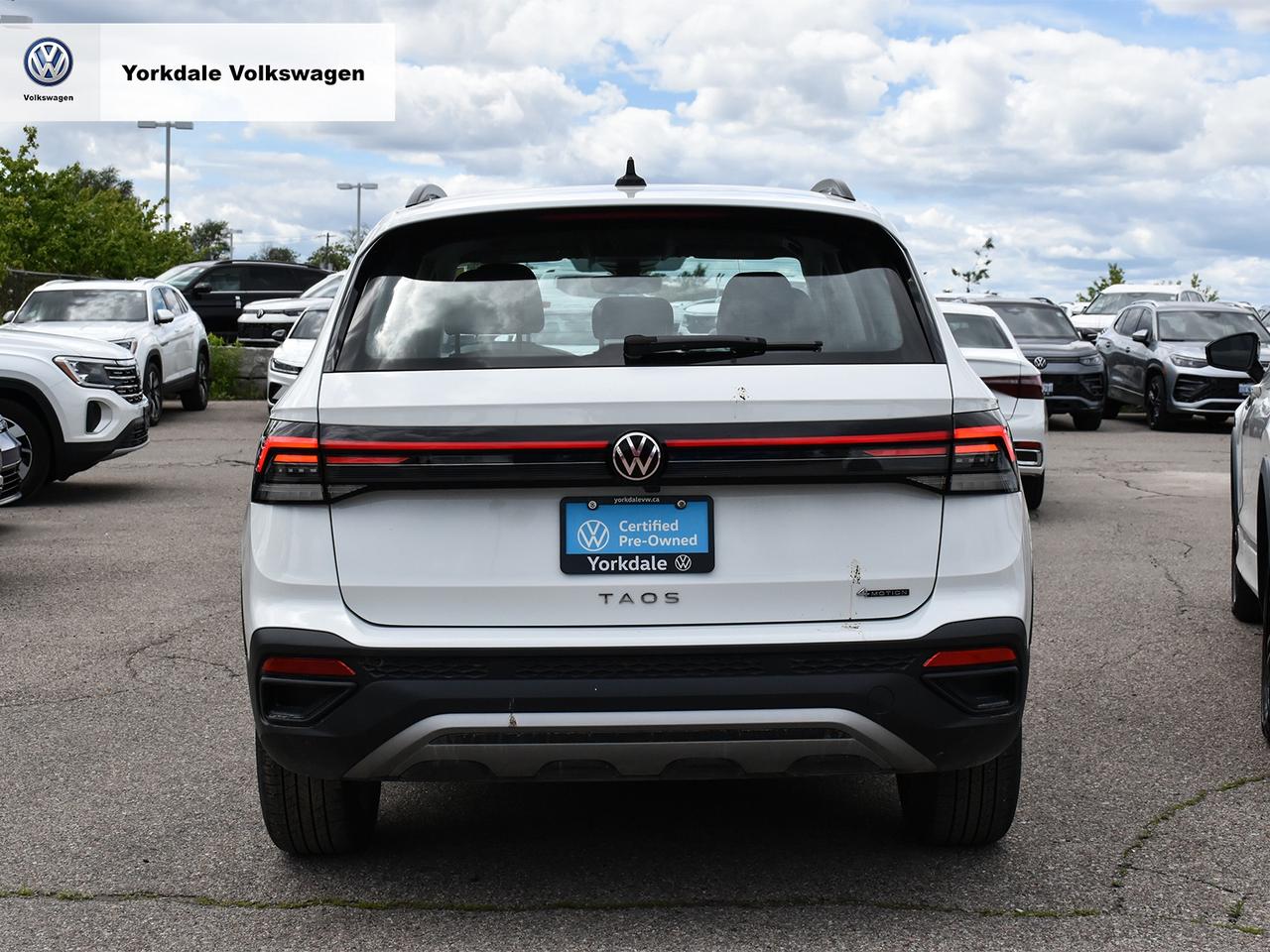2025 Volkswagen Taos  Photo