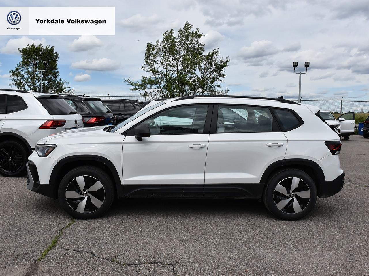 2025 Volkswagen Taos  Photo2