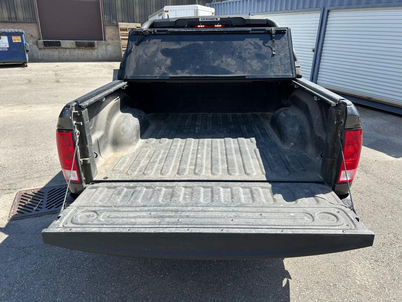 2021 RAM 1500 Classic Express 4x4 Crew Cab/Big Screen/NAVI/Android/Lots Photo