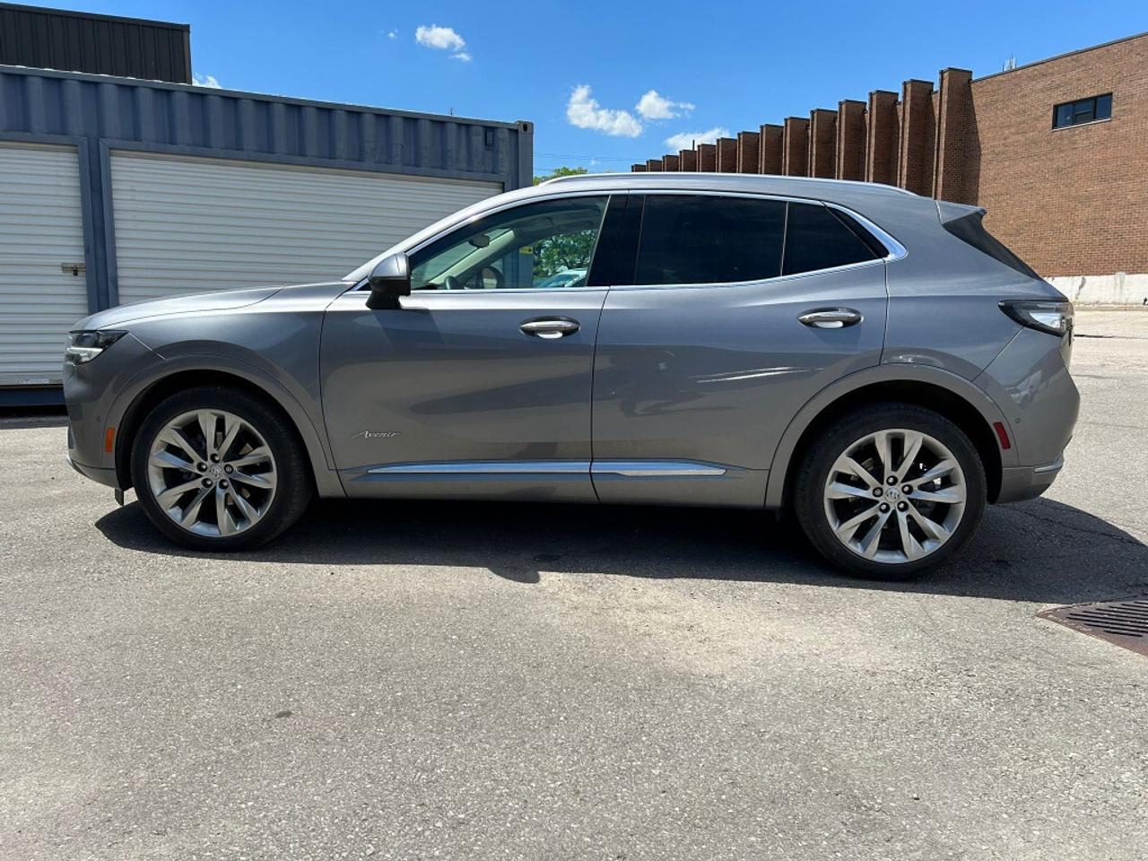 2022 Buick Envision Avenir AWD/Leather/NAVI/Sunroof/Drive Assist/Remot Photo