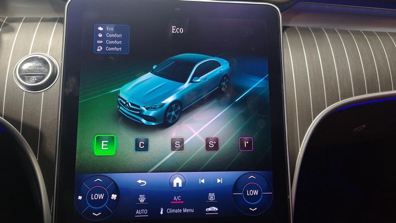 2023 Mercedes-Benz C-Class C300 AMG Pkg 4MATIC/NAVI/Drive Assist/Car Play/Lea Photo