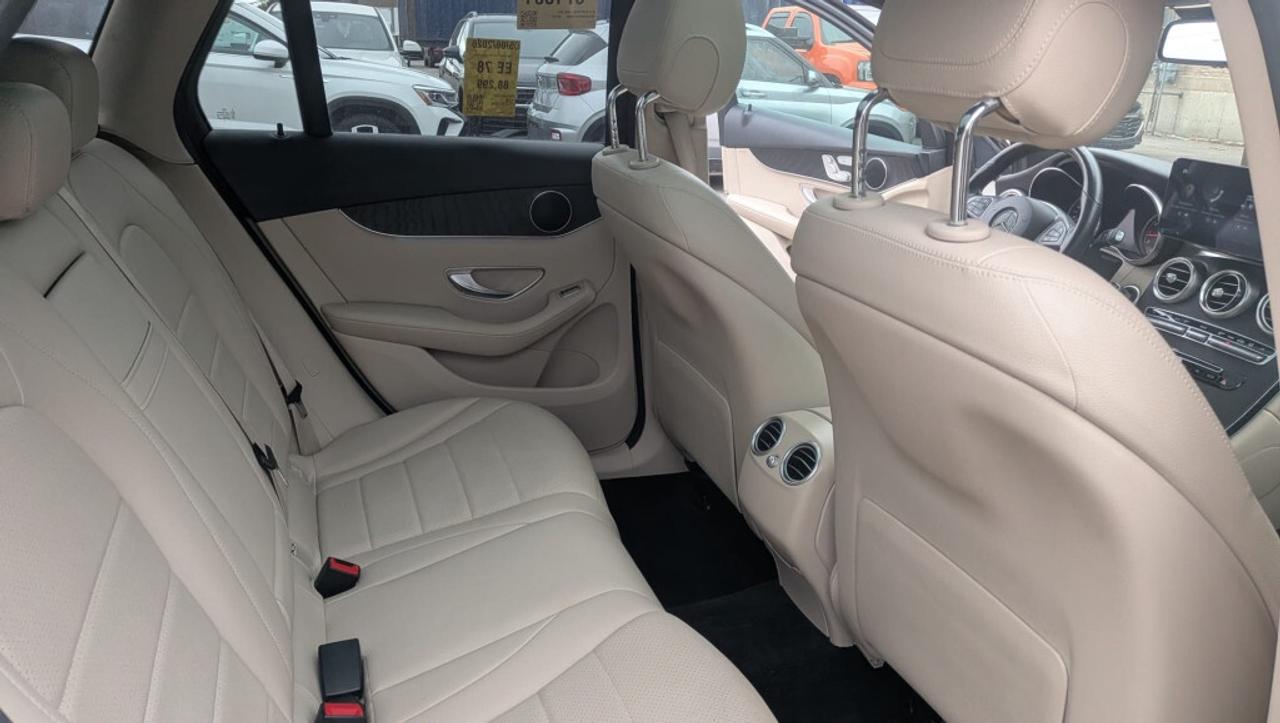 2019 Mercedes-Benz GLC-Class 4MATIC   AWD   Leather   Panoramic Roof   Heated S Photo