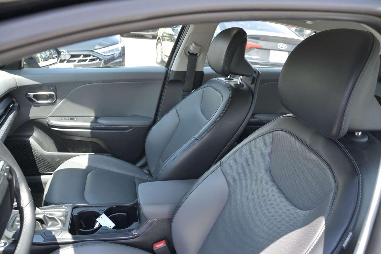 2025 Kia K4 EX Photo