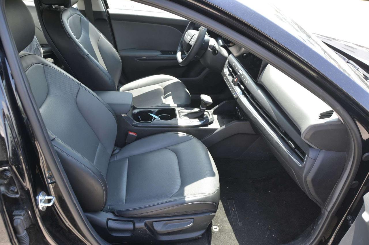 2025 Kia K4 EX Photo