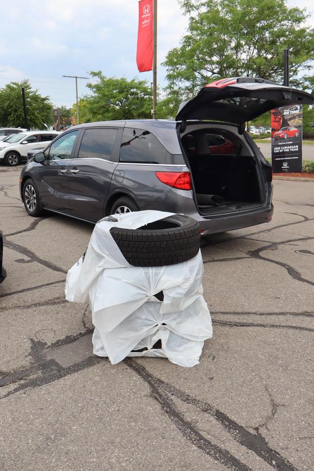 2022 Honda Odyssey EX-L Navi Passenger Van Photo
