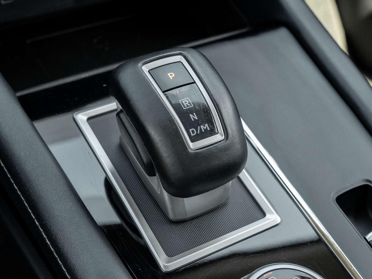 2024 Mitsubishi Outlander LE S-AWC   CPO FINANCE RATES FOR AS LOW AS 0.90% Photo