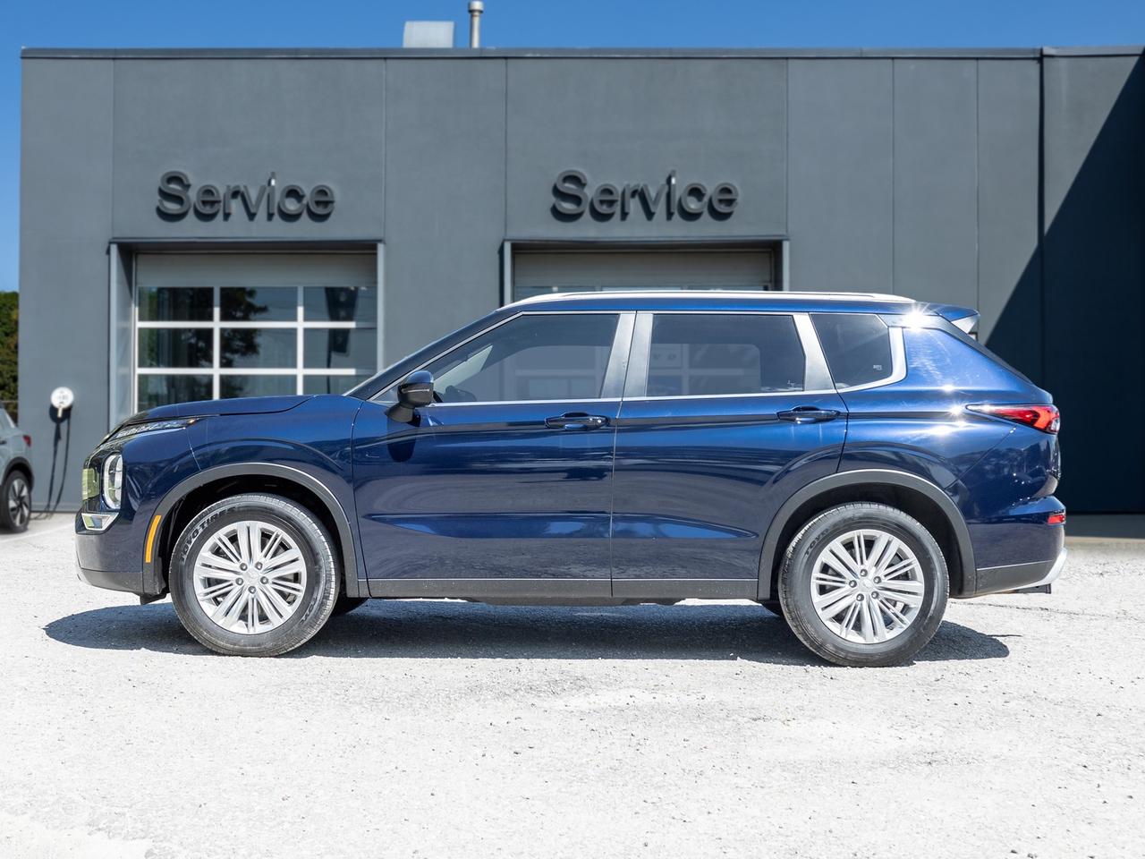 2024 Mitsubishi Outlander SE S-AWC CPO FINANCE RATES FOR AS LOW AS 0.90% Photo