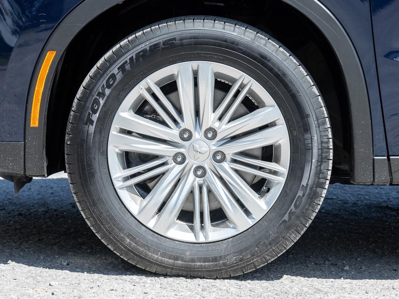 2024 Mitsubishi Outlander SE S-AWC CPO FINANCE RATES FOR AS LOW AS 0.90% Photo3