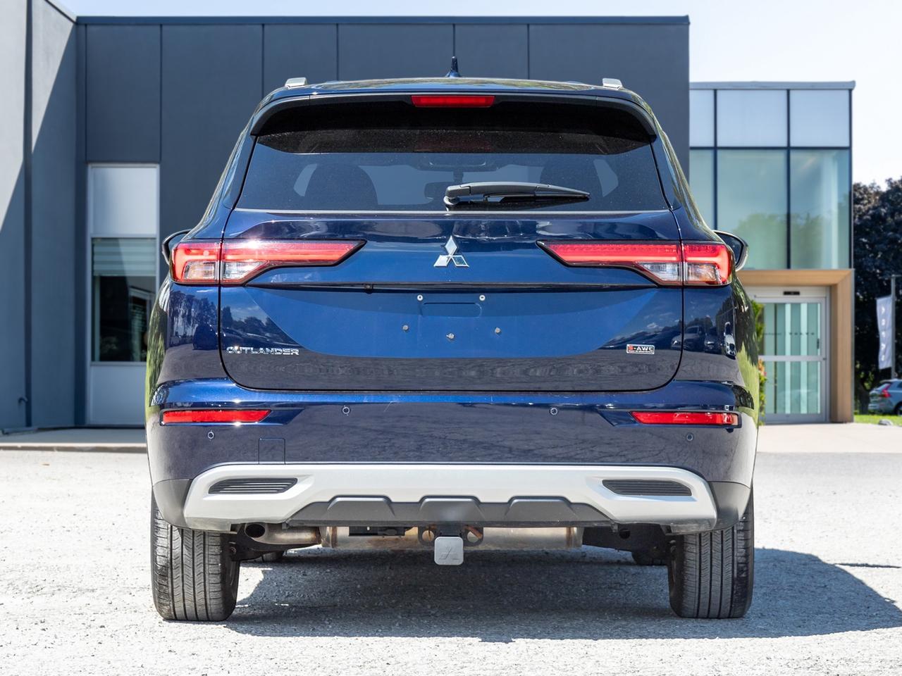 2024 Mitsubishi Outlander SE S-AWC CPO FINANCE RATES FOR AS LOW AS 0.90% Photo
