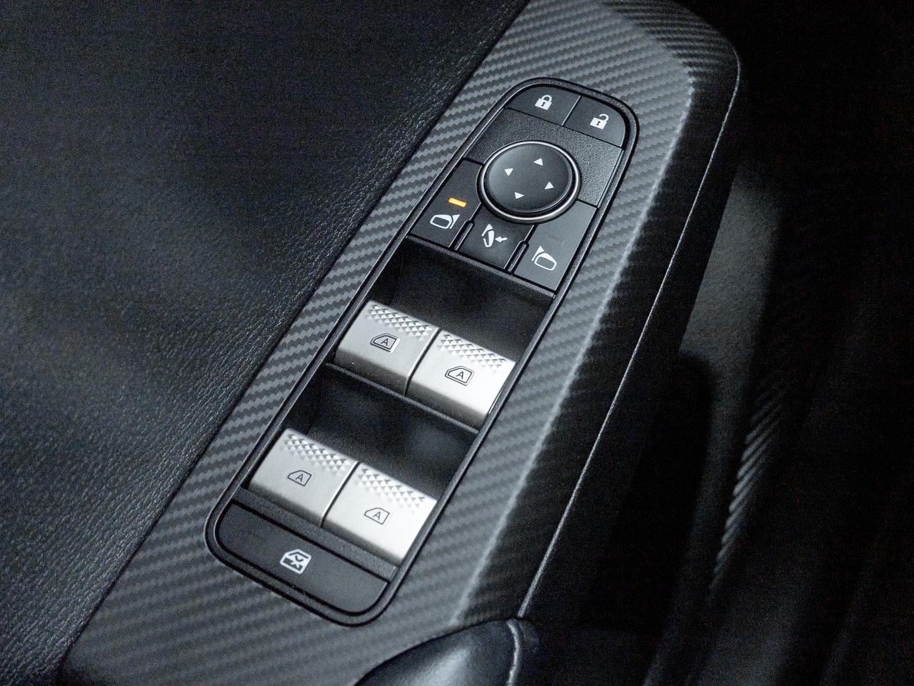 2024 Mitsubishi Outlander SE S-AWC CPO FINANCE RATES FOR AS LOW AS 0.90% Photo
