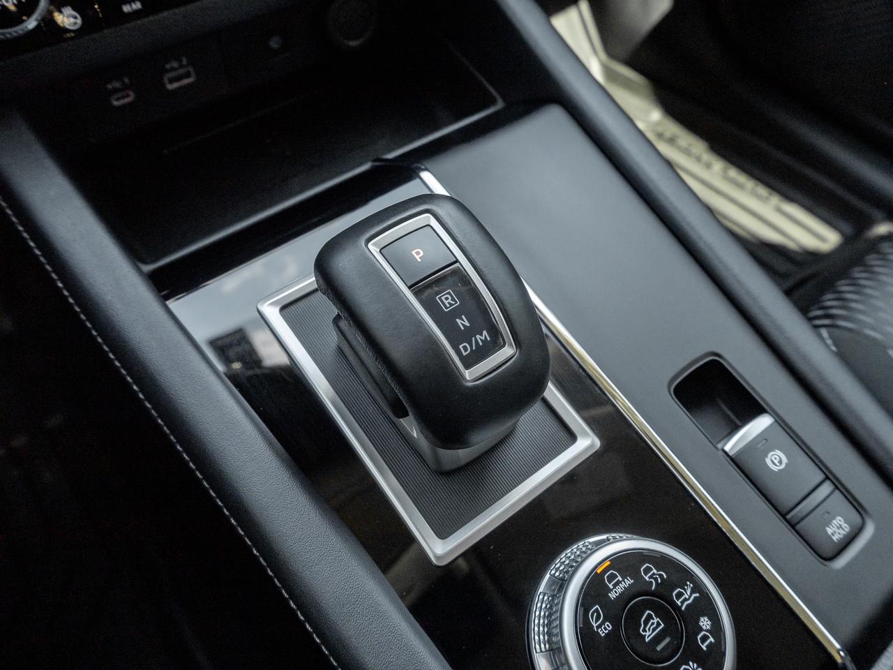 2024 Mitsubishi Outlander SE S-AWC CPO FINANCE RATES FOR AS LOW AS 0.90% Photo