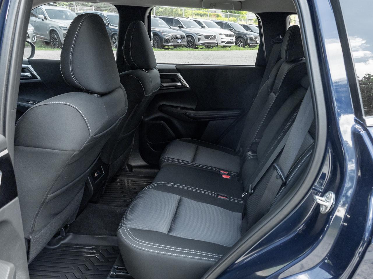 2024 Mitsubishi Outlander SE S-AWC CPO FINANCE RATES FOR AS LOW AS 0.90% Photo