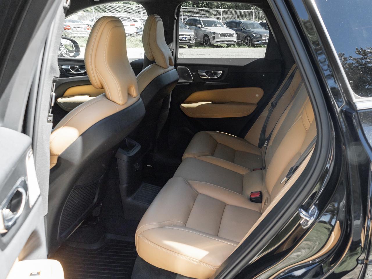 2022 Volvo XC60 Recharge T8 eAWD PHEV INSCRIPTION  B & WILKINS  HUD Photo
