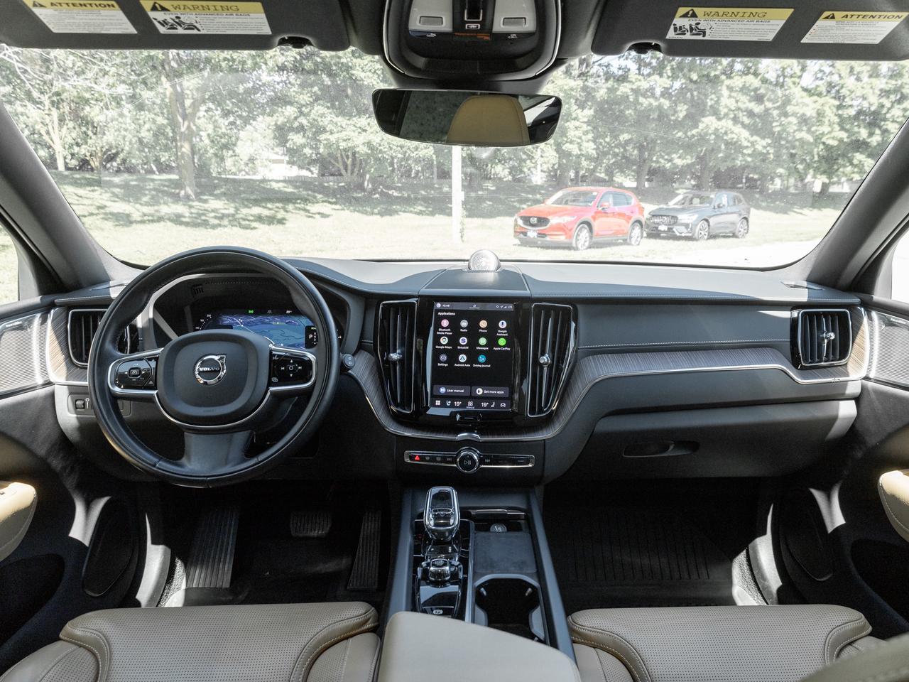 2022 Volvo XC60 Recharge T8 eAWD PHEV INSCRIPTION  B & WILKINS  HUD Photo
