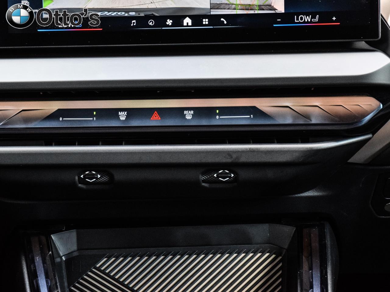 2025 BMW X3 30 xDrive (53GP) Photo
