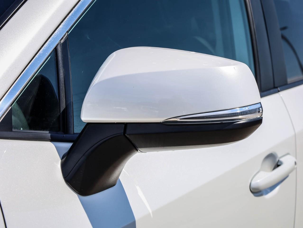 2025 Toyota RAV4 Hybrid XLE 4dr All-Wheel Drive Photo