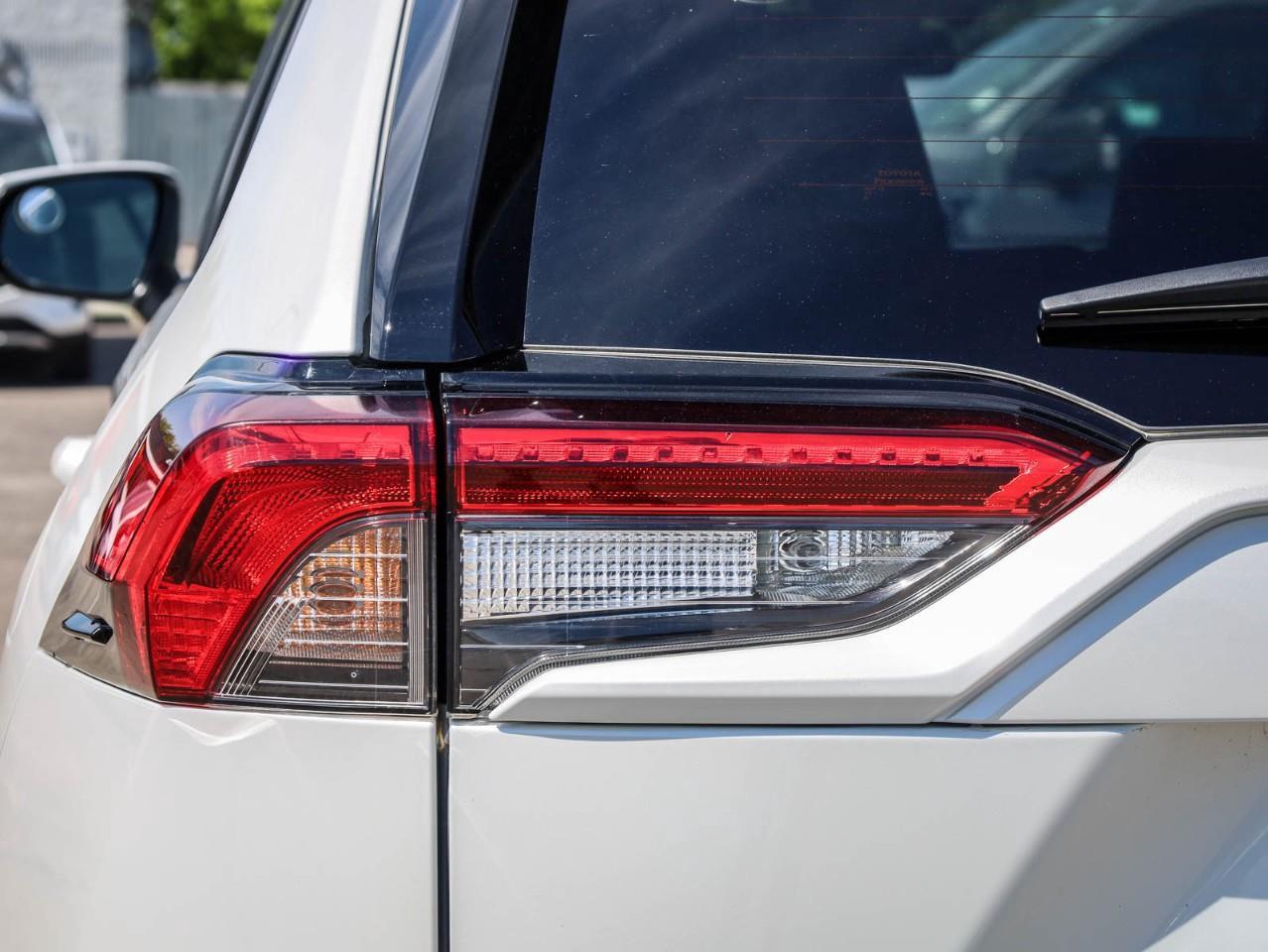 2025 Toyota RAV4 Hybrid XLE 4dr All-Wheel Drive Photo