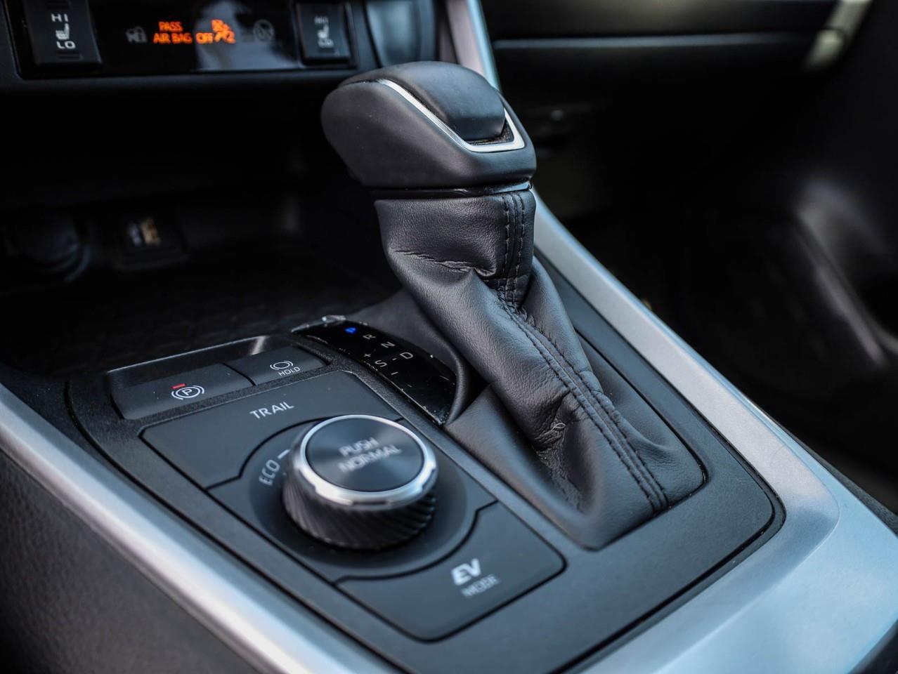 2025 Toyota RAV4 Hybrid XLE 4dr All-Wheel Drive Photo