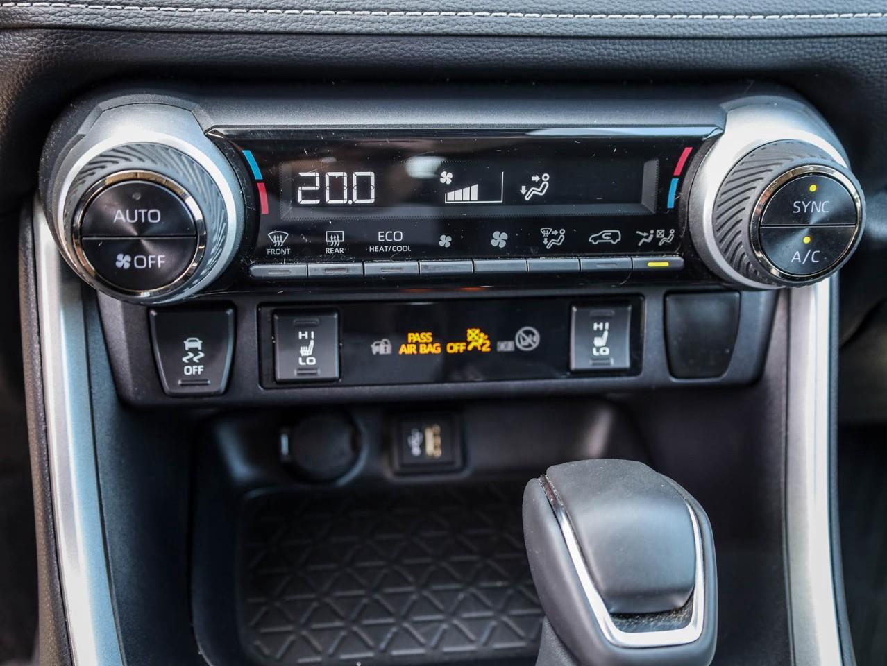 2025 Toyota RAV4 Hybrid XLE 4dr All-Wheel Drive Photo