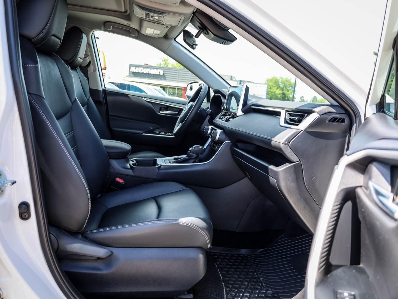 2025 Toyota RAV4 Hybrid XLE 4dr All-Wheel Drive Photo