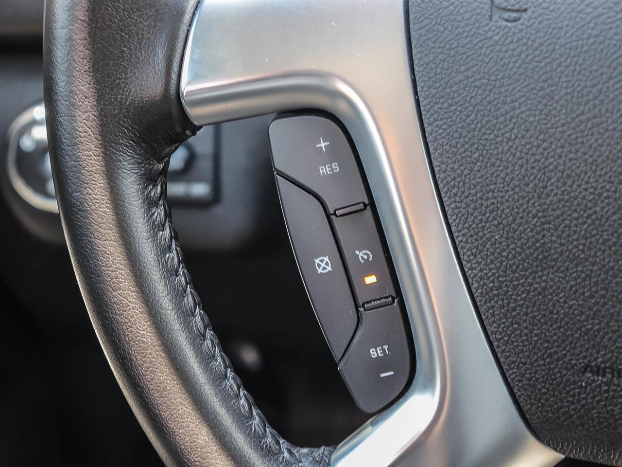 2016 Chevrolet Traverse LT Photo