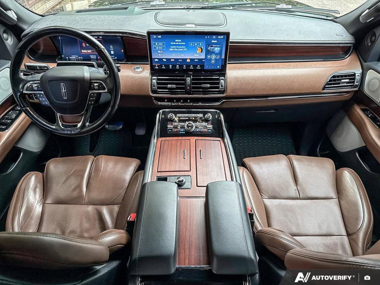 2023 Lincoln Navigator Reserve   201A   HTD STEER WHEEL   NAV Photo