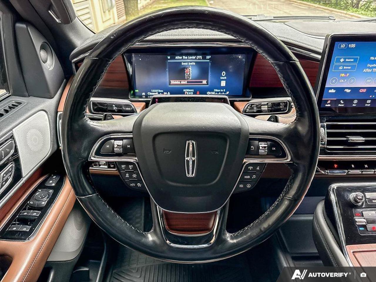2023 Lincoln Navigator Reserve   201A   HTD STEER WHEEL   NAV Photo